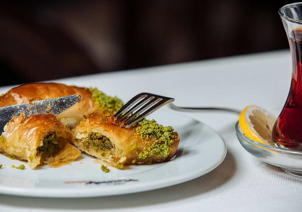 طرز-تهیه-باقلوا-با-یوفکا