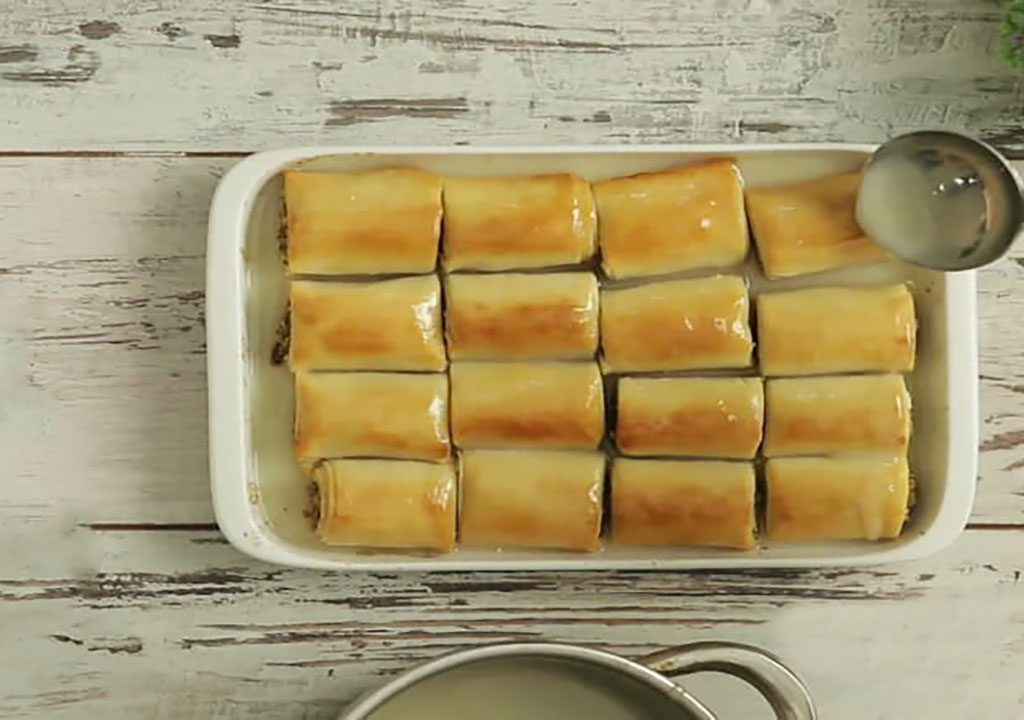 باقلوا-شیر