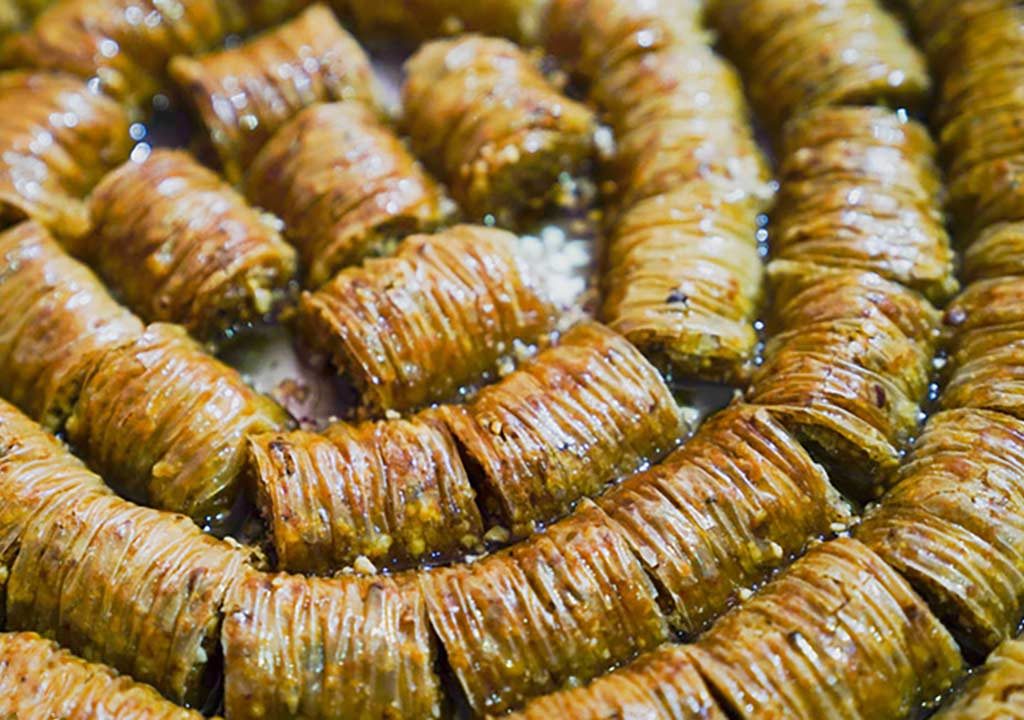 باقلوا با خمیر یوفکا