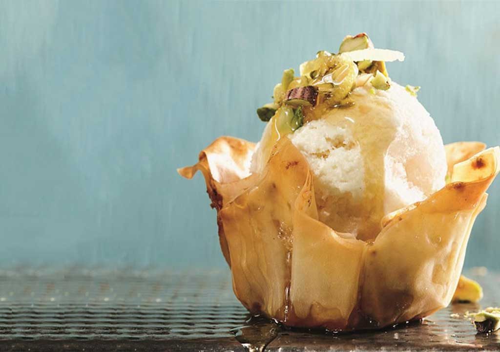طرز-تهیه-دسر-بستنی-باقلوا