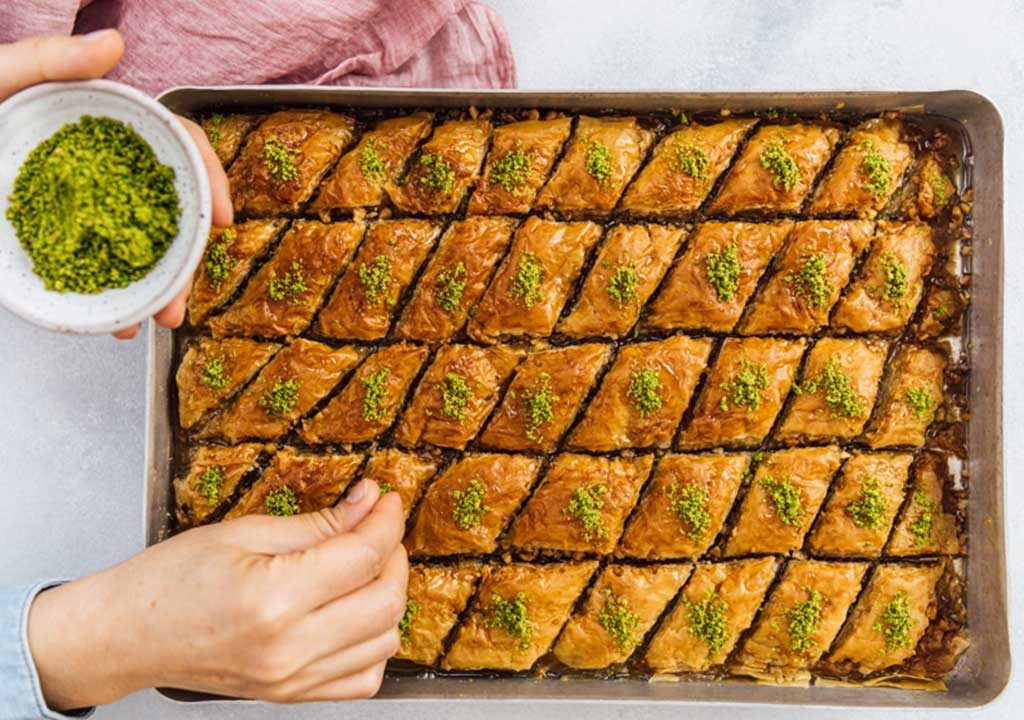 سفارش آنلاین باقلوا در زعفرانیه