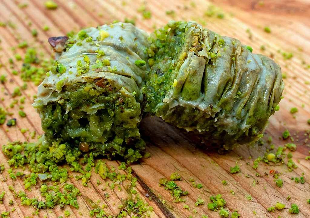 طرز-تهیه-باقلوا-پسته-ای