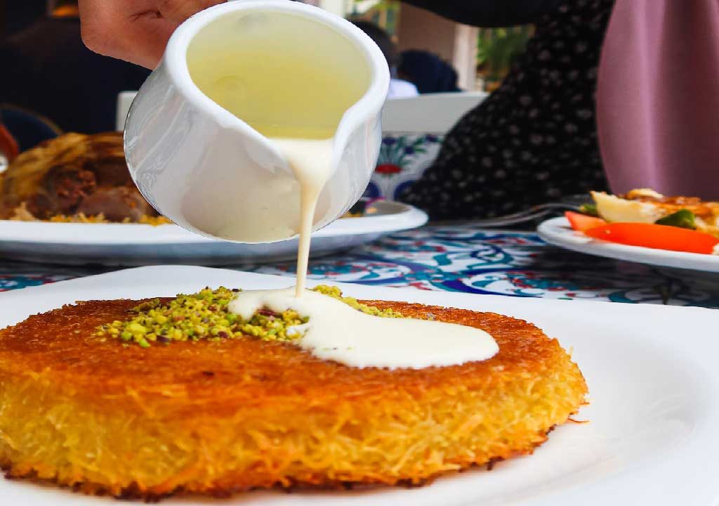 سفارش-آنلاین-کنافه-در-امیر-آباد