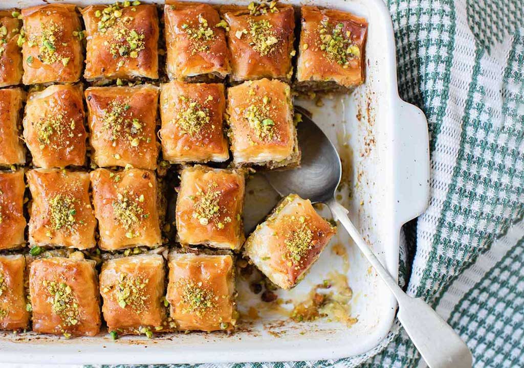 سفارش آنلاین باقلوا در ولنجک
