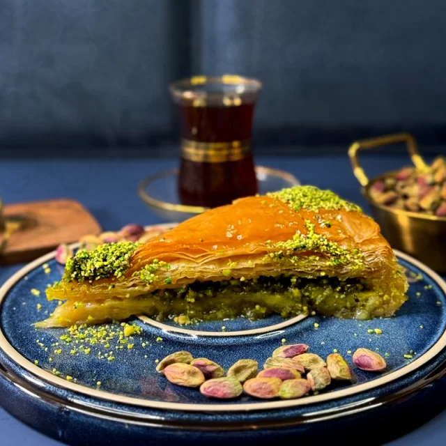 باقلوا هاویج پسته‌ای