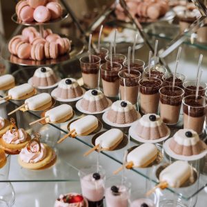 شیرینی بله برون