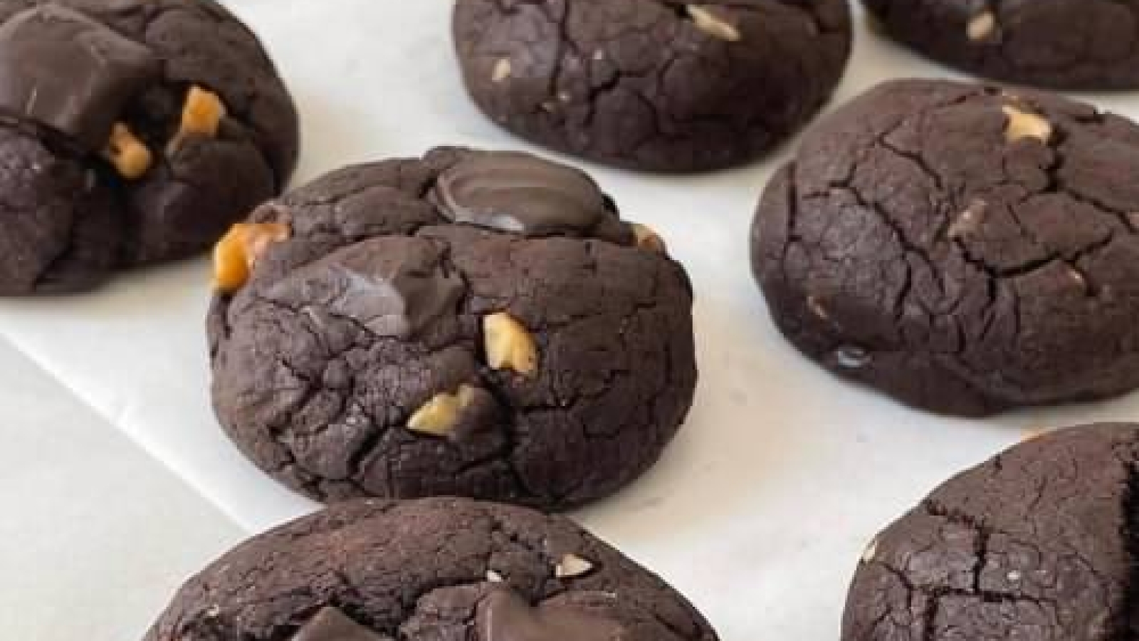 طرز تهیه کوکی شکلاتی