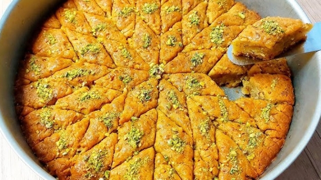 باقلوا یزدی
